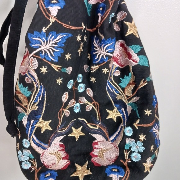 Steve Madden Embroidered Floral Celestial Boho Bucket Crossbody Bag - Picture 2 of 12